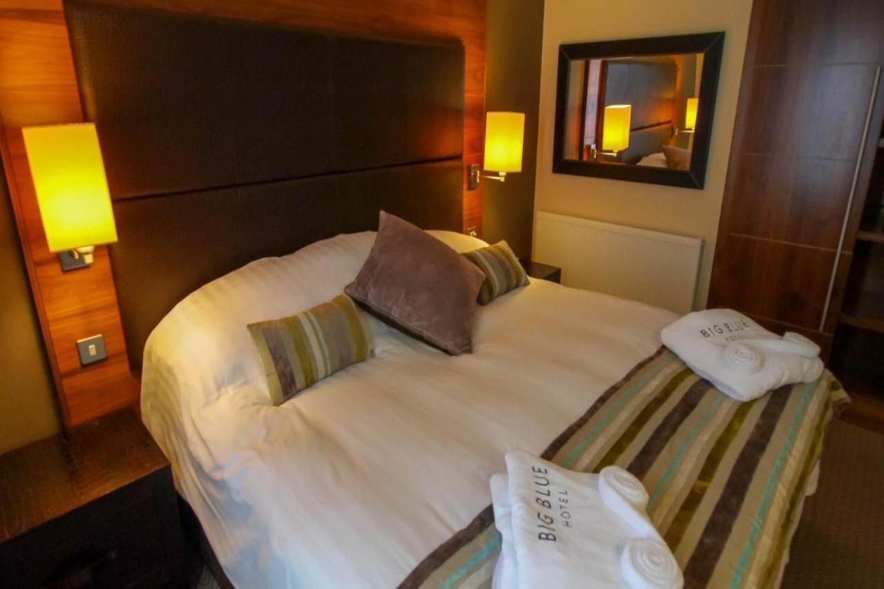 The Big Blue - Pleasure 4* Blackpool
